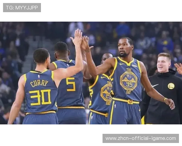 勇士追逐历史纪录，迎战季后赛，勇士进季后赛