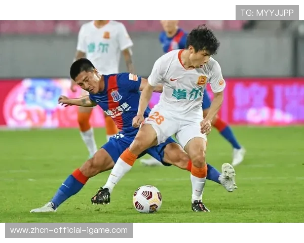 上海申花：拉唐中路高速传球引领足球新风潮